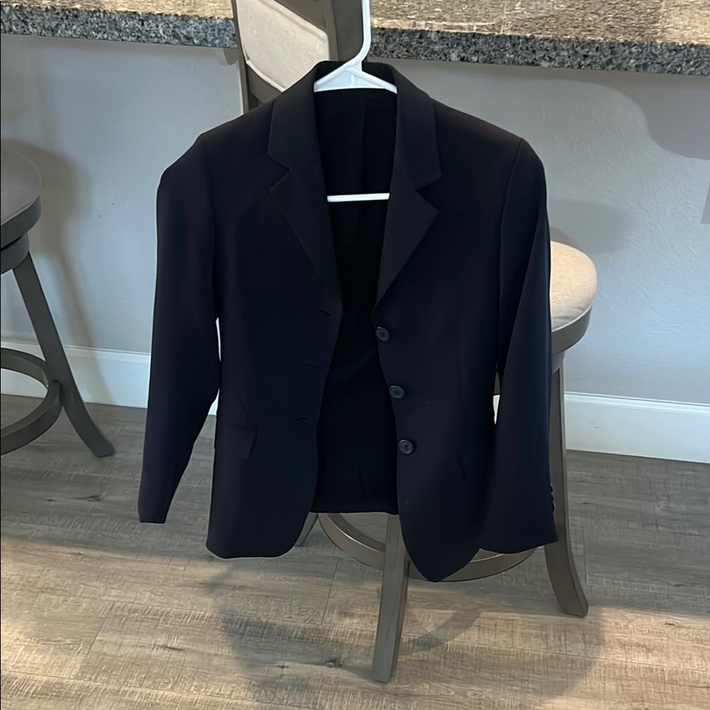 Classic Black Sport Coat with Tailored Fit